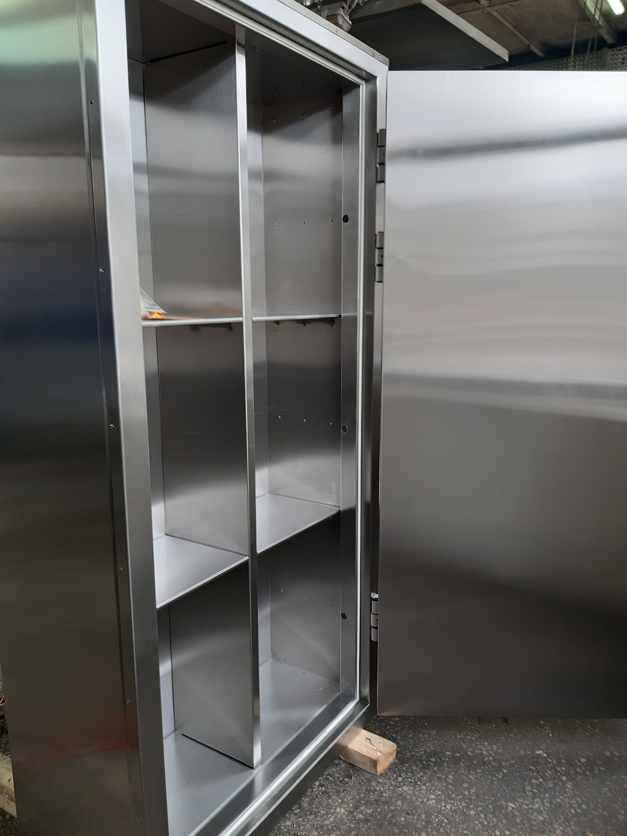 Шкаф защитный «ТISSA-М-RP»