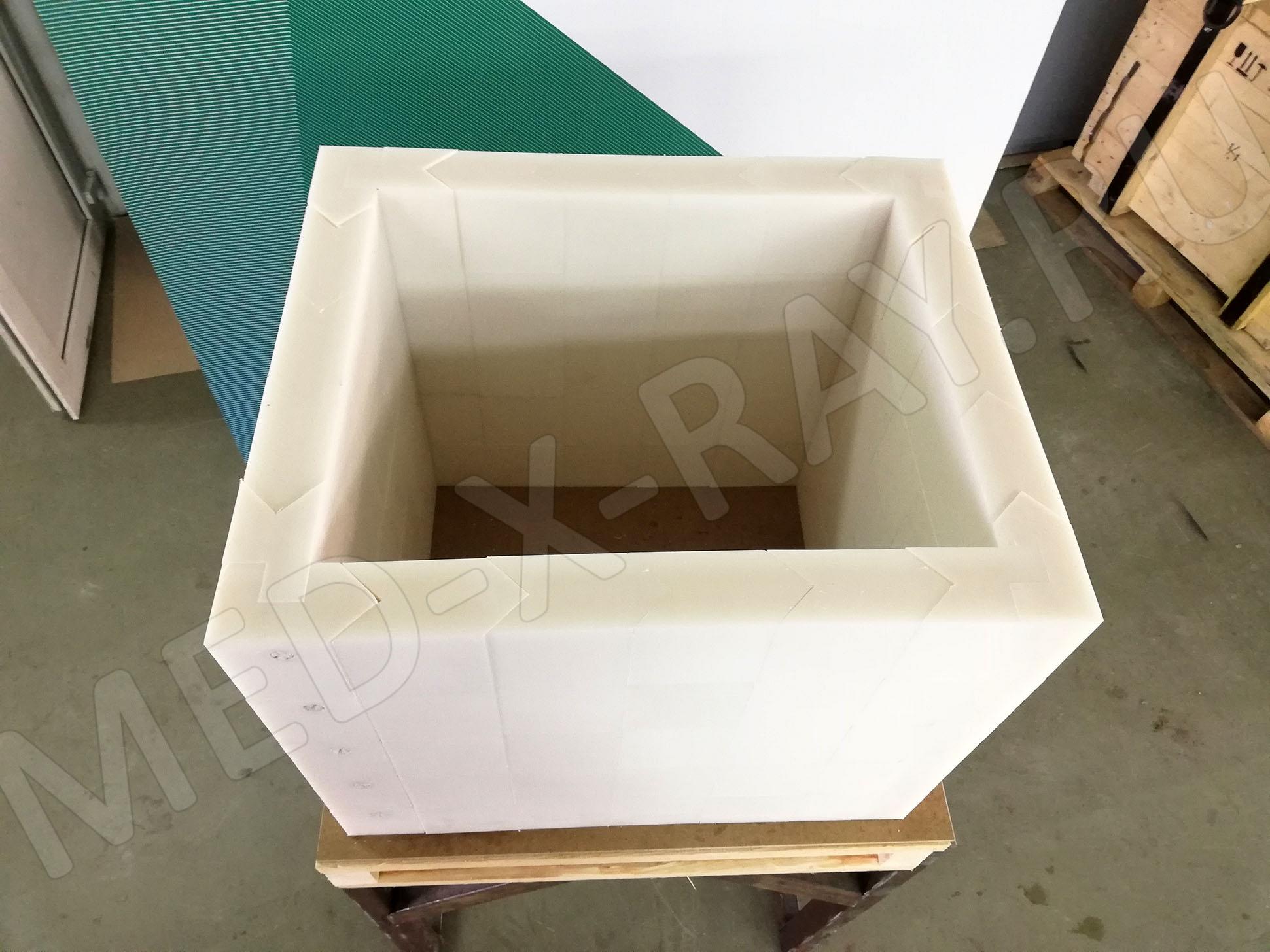 НИЯУ «МИФИ» Домик из блоков защитных из борированного полиэтилена