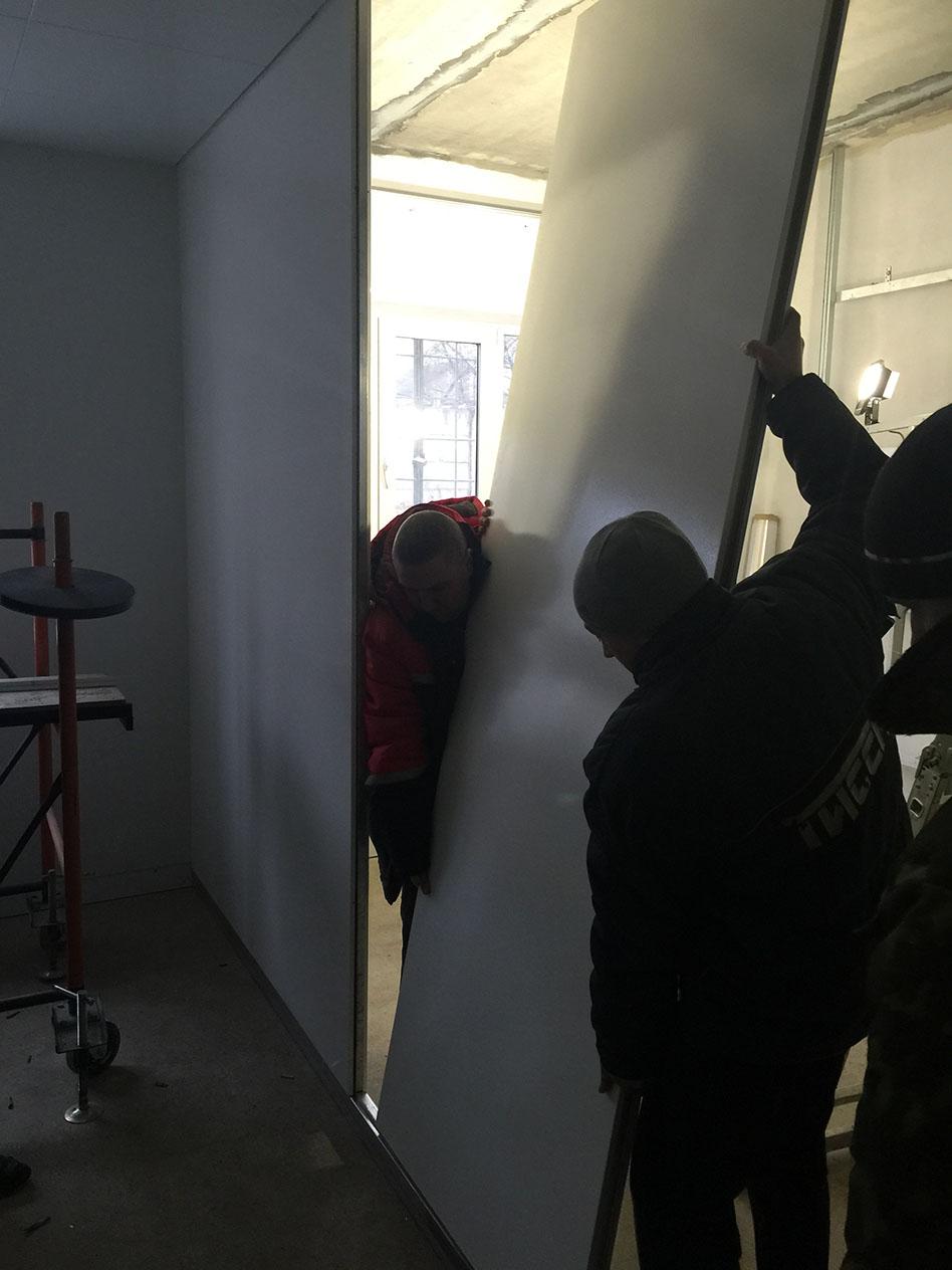 Монтаж перегородочных сэндвич-панелей