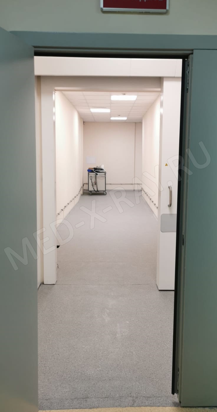 БУ «Окружная Клиническая Больница» Откатная рентгензащитная дверь