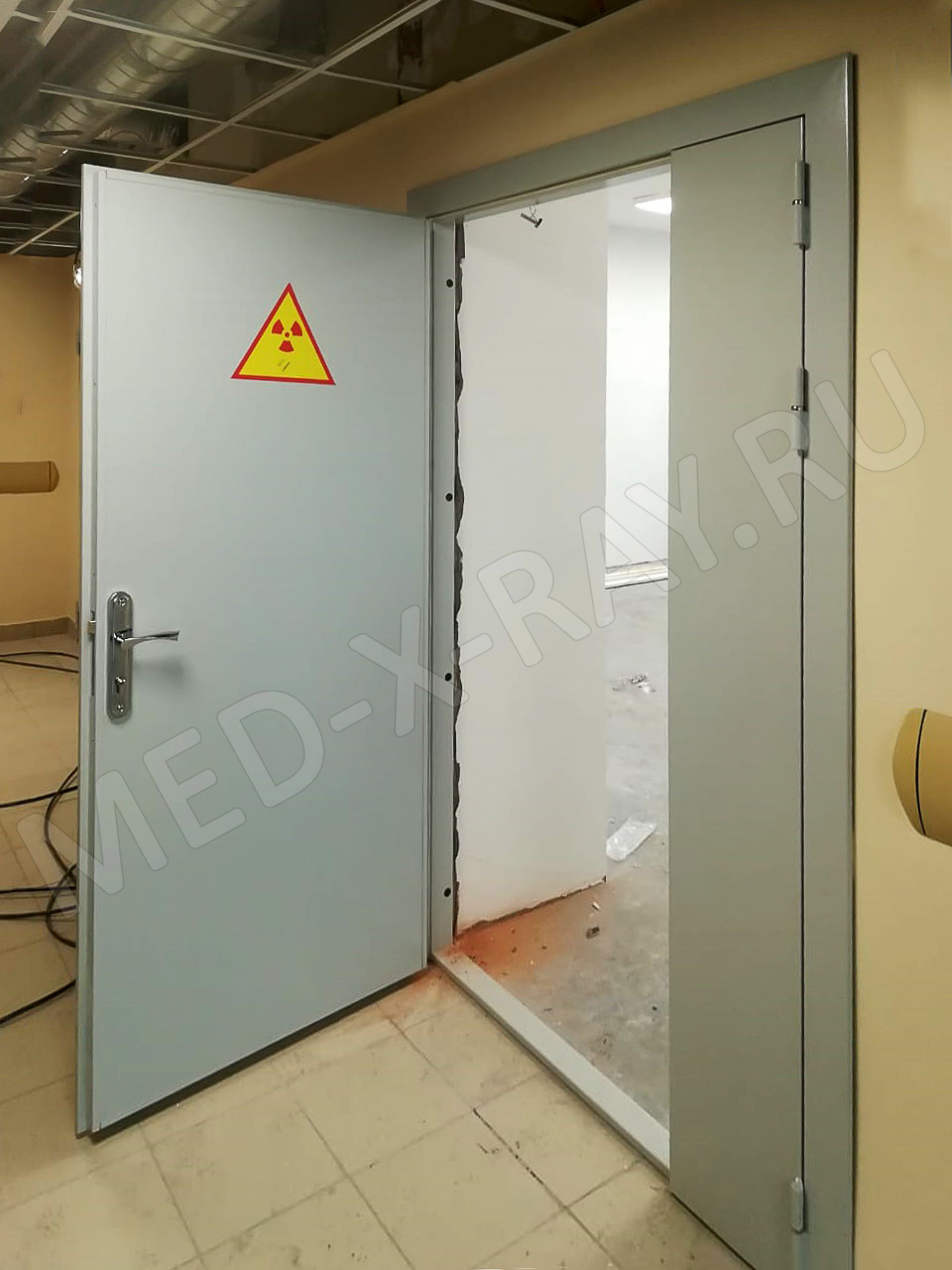 Комплексная поликлиника г. Подольск Дверь защитная «SAULA-RP»