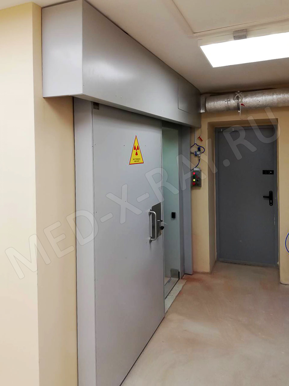 АО «НПП Пульсар» Дверь рентгенозащитная «TISSA-RP»