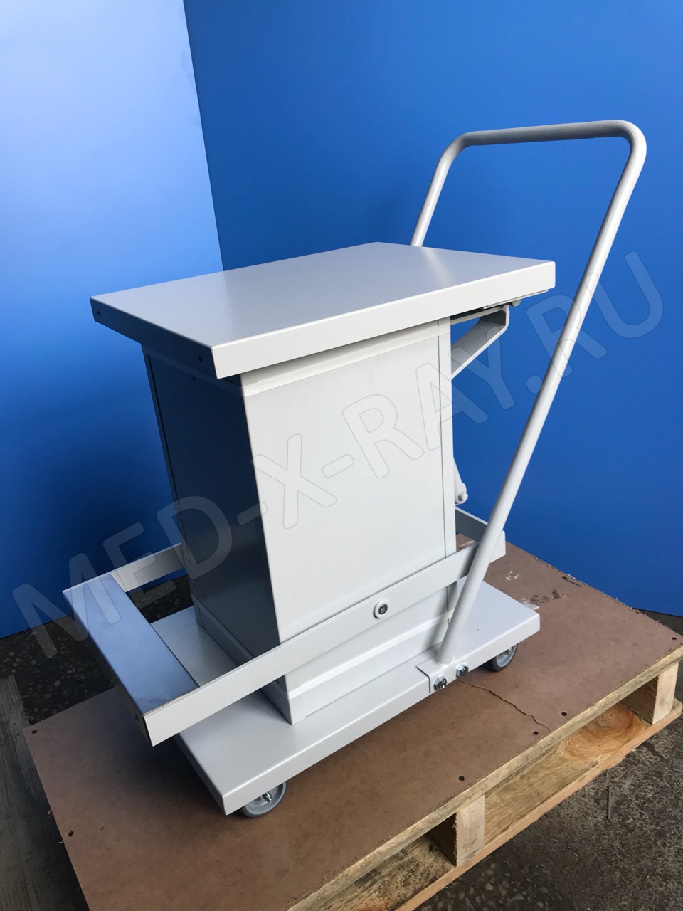 ФГБОУ ДПО РМАНПО Контейнер защитный для перевозки радиоактивных отходов